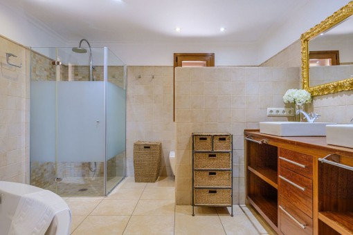 Baño espacioso